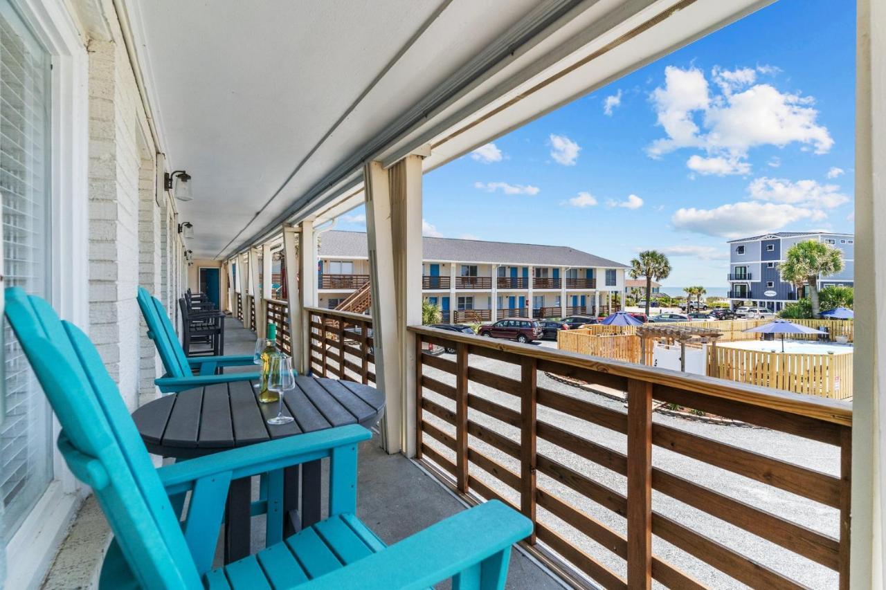 The Beach House At Oak Island By Carolina Resorts Exterior photo