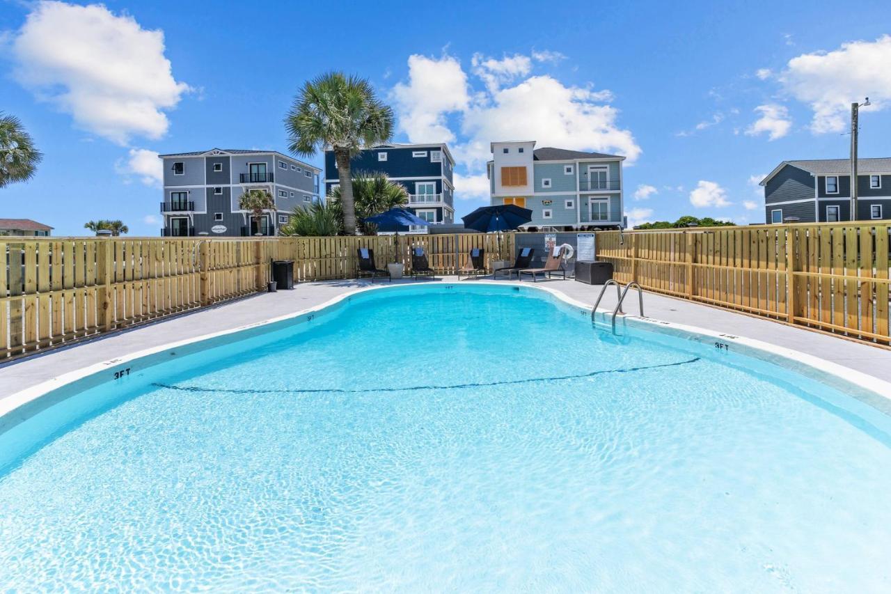 The Beach House At Oak Island By Carolina Resorts Exterior photo