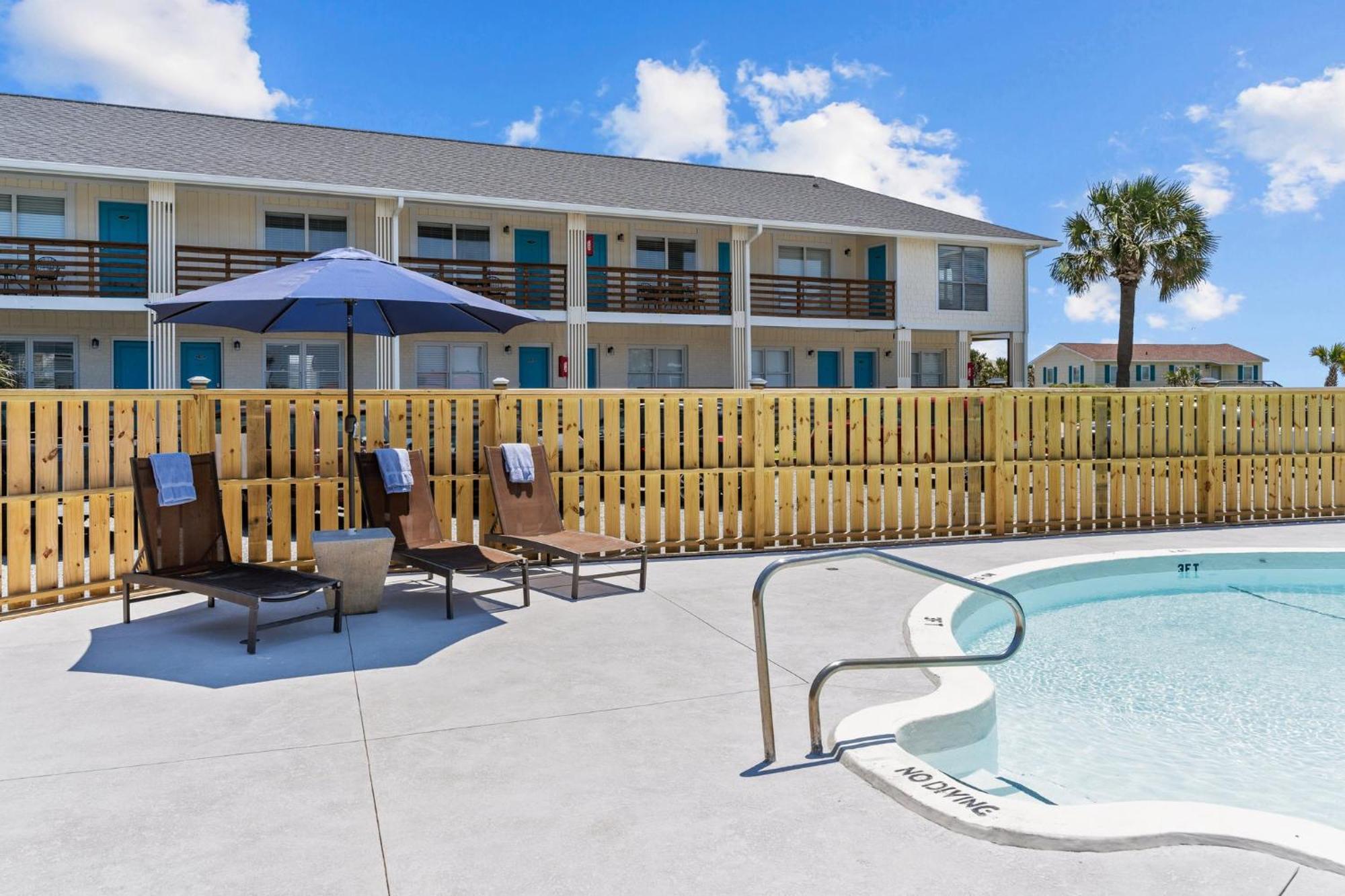 The Beach House At Oak Island By Carolina Resorts Exterior photo